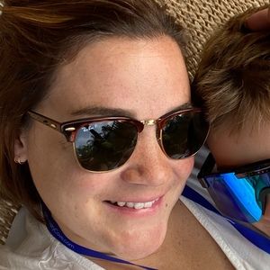 Meet your Posher, Stacey